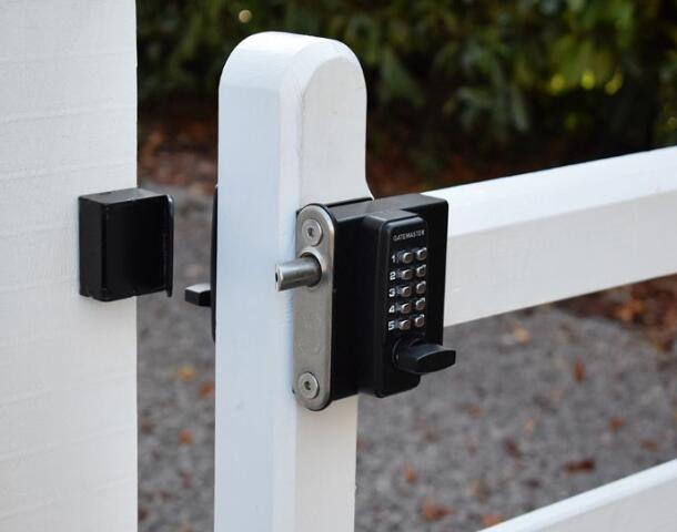 The Best Gate Locks of 2023: Buying Guide | M3Tools