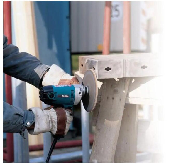 Makita GV7000C Details